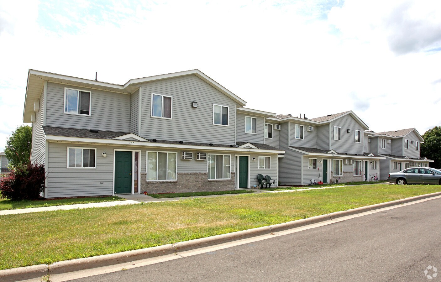 Water's Edge Townhomes - Water's Edge Townhomes