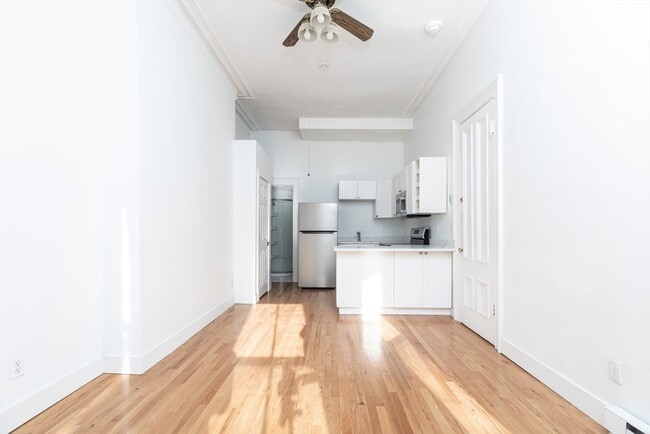 Photo - 75 Chandler St Unit 3