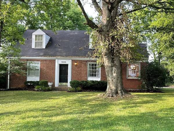 Photo - 1900 Lombardy Ave