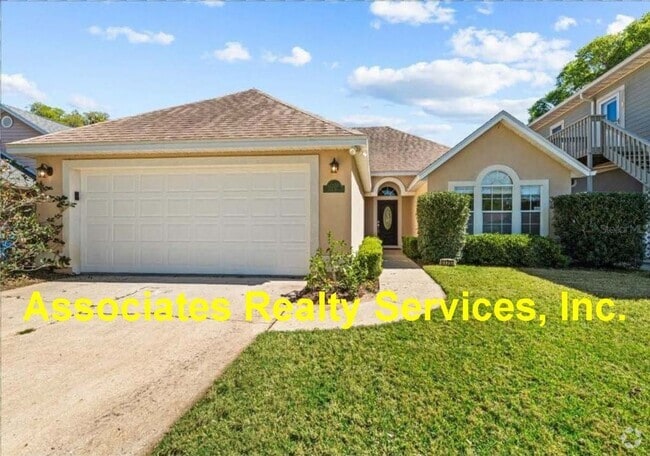 Building Photo - Turkey Creek-Three Bedroom - Two Bath 1560 sf Rental