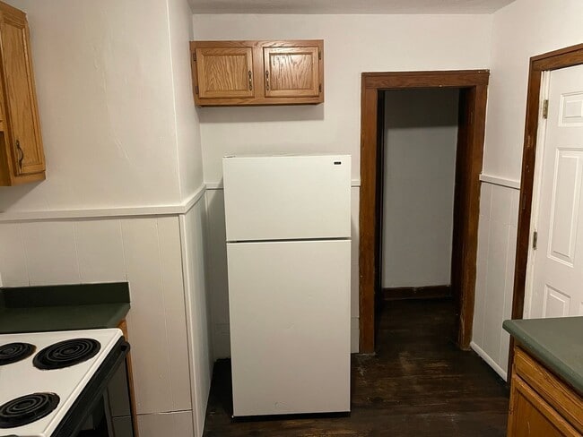 Photo - 3 Bedroom 1st Floor For Rent