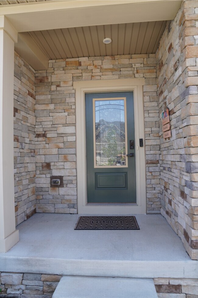 Photo - 6117 Dock St