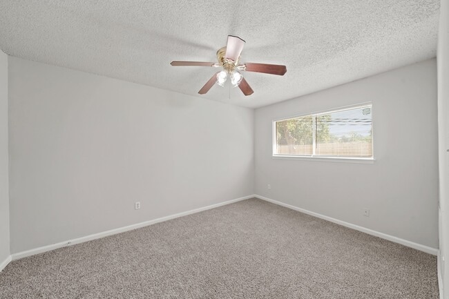Photo - 3203 Ripplebrook Dr