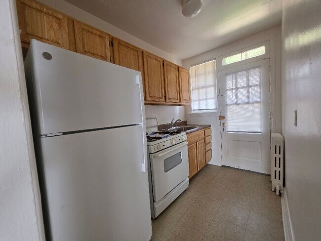 Photo - 3202 East Capitol St NE Unit C
