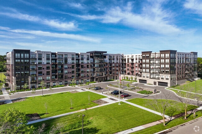 Photo - Amira Minnetonka