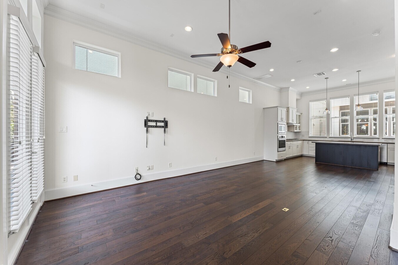Photo - 9635 Riddlewood Ln