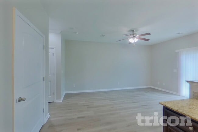 Photo - 356 Dawsons Park Dr