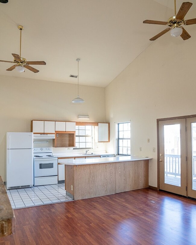 Building Photo - (45) 99-103 Chittenden Avenue Unit 101