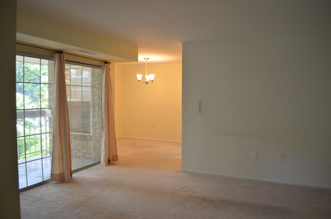 Photo - 1952 Kennedy Dr Unit 204