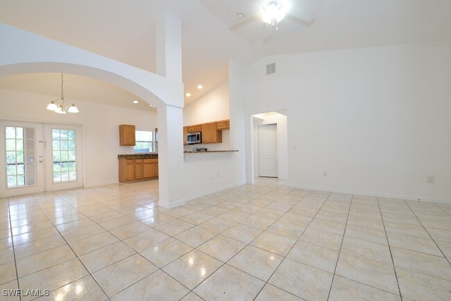 Photo - 1229 Claremont St E