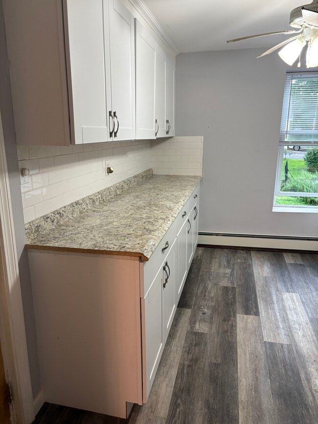 43 Cone Ave Unidad 43 Cone Ave Unit 2 West Meriden, CT 06450