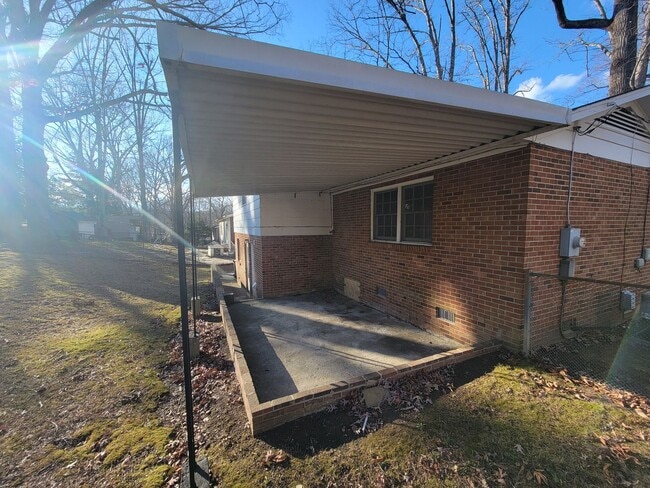 Photo - 3 Bedroom 1.5 Bathroom House