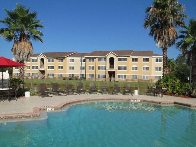 Carolina Club Apartments