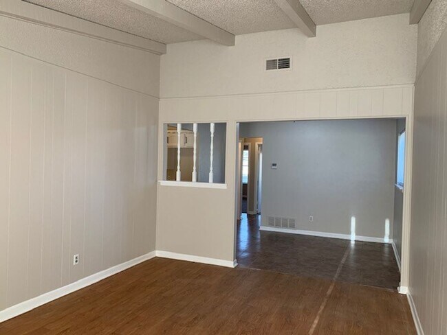 Photo - STAR 1904 Unit 1