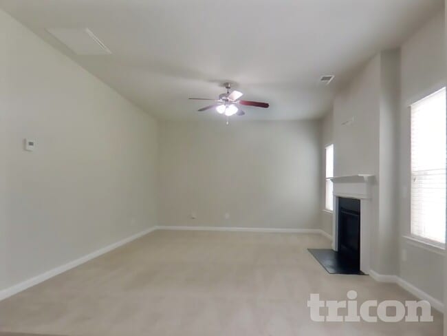 Photo - 5609 Washakie Pointe