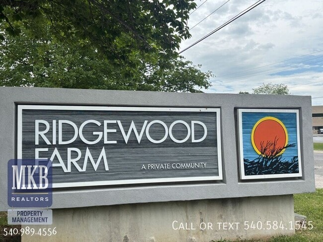 Photo - 2527 Gatehouse Ln