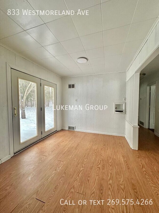 Photo - 833 Westmoreland Ave