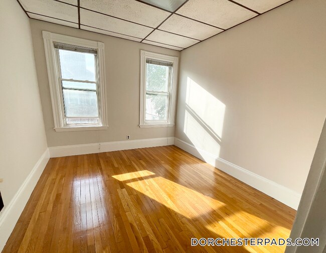 26-28 Harbor View St.