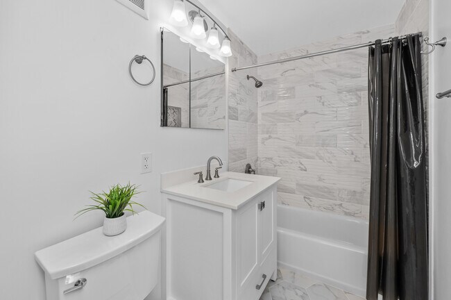 Photo - 131 Sewall Ave Unit 6