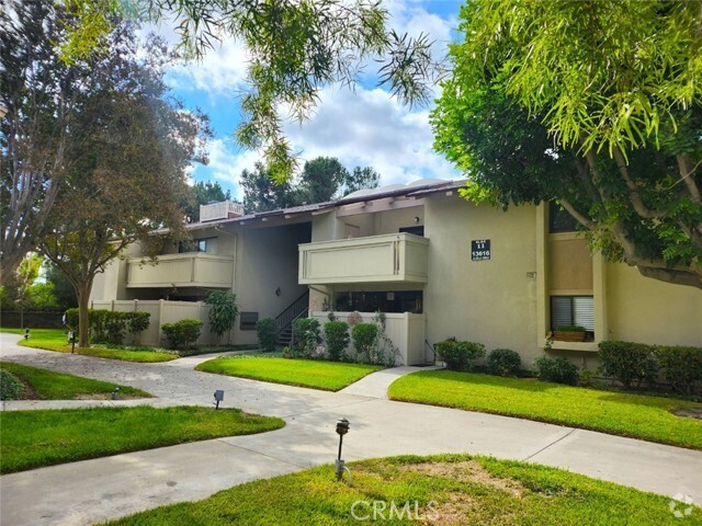 Building Photo - 13616 La Jolla Cir Unit B Rental