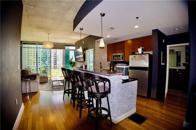 Photo - 950 W Peachtree St NW Unit 1102