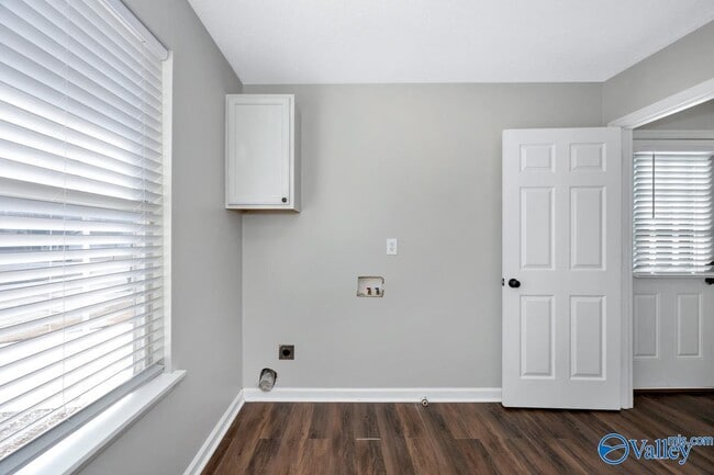 Photo - 103 N W Sugar Bluff Ln