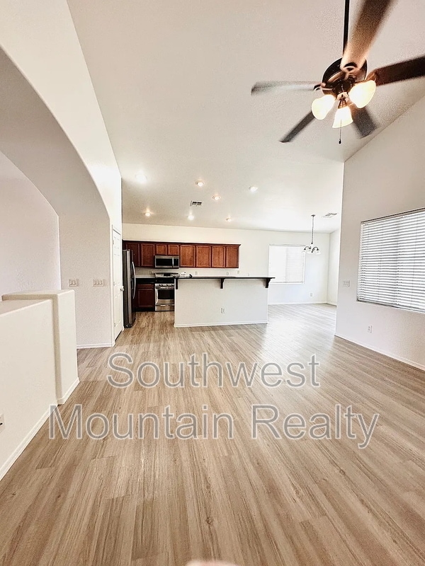 Photo - 2070 E Indigo Dr