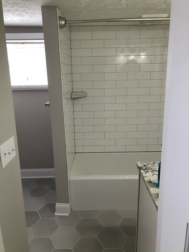 4193 W 229th St Rental For Rent in Fairview Park, OH