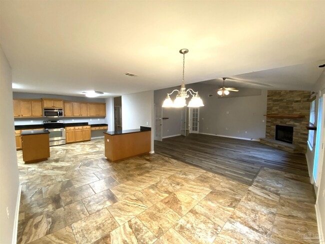 Photo - 1810 Twin Pine Blvd