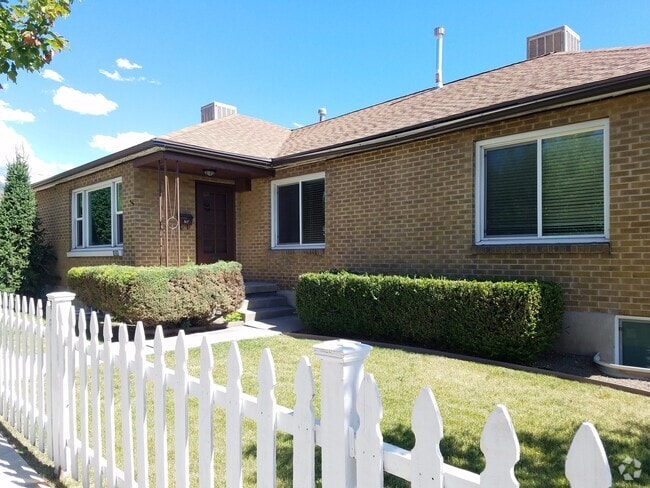 Building Photo - 2705 S Imperial St Unit 1650 E. 2700 S. Rental