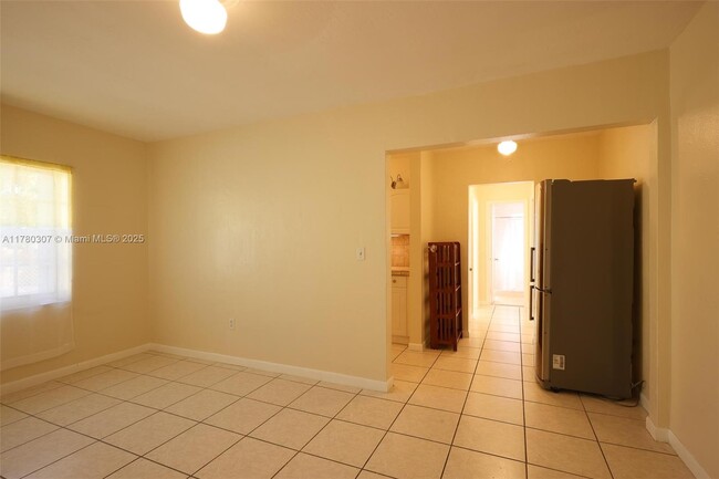 Photo - 555 SW 16th Ave Condo Unit 6
