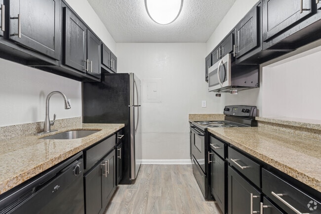 Jade 1BR, 1BA - 750SF - Kitchen