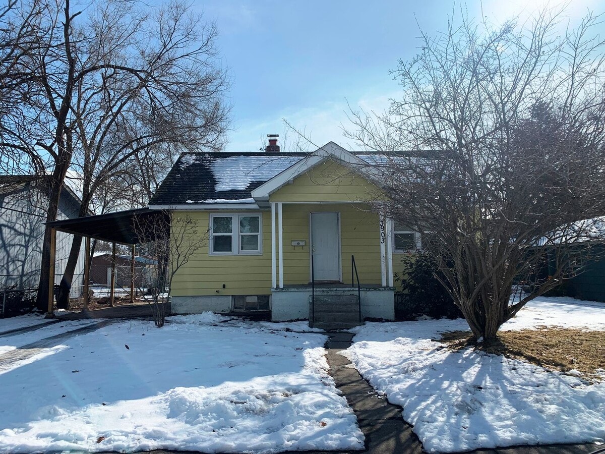Don't Miss This Northwest Area 2 Bedroom 1... - Don't Miss This Northwest Area 2 Bedroom 1... House