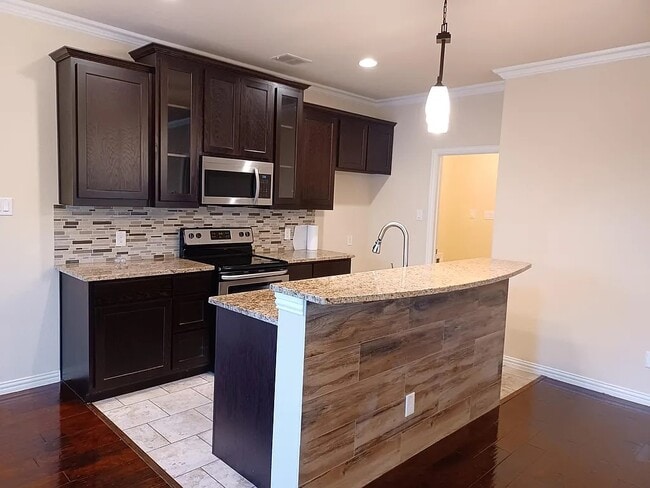 Photo - 326 Austin Ave