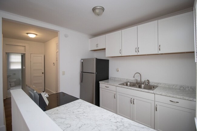 Photo - 1213 Suber St