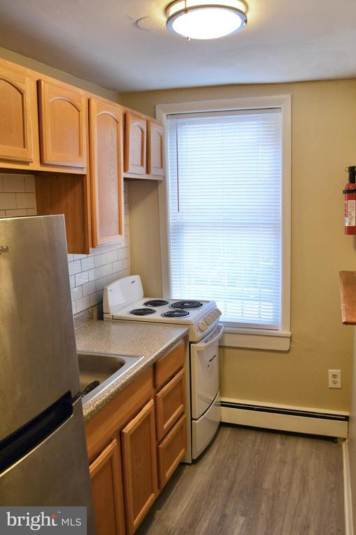 Photo - 424 E Girard Ave