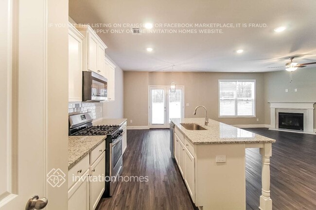 3307 BRYANT Mdw Cir
