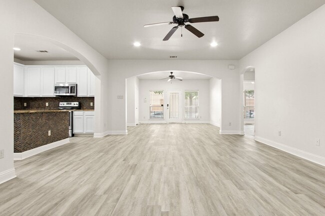 Photo - * MOVE IN SUMMER 7/25/2027 * 5 Bed 3 Bath,...