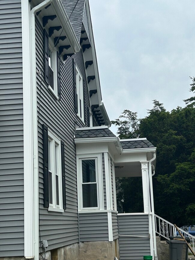 Building Photo - 1250 Gardners Neck Rd Unit 1st floor Rental