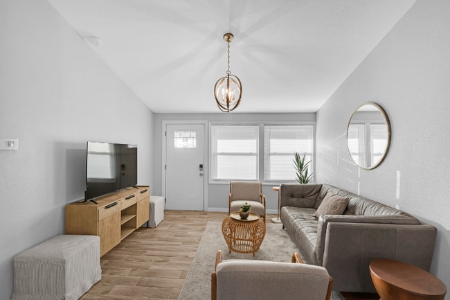 Photo - 13506 Castleton Dr