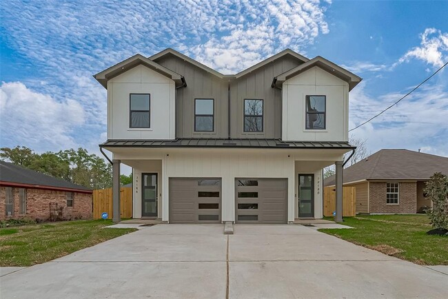 Photo - 7918 Parnell St Unidad A Rental