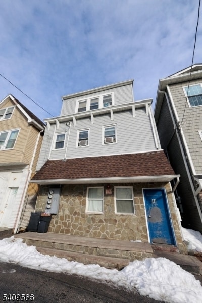 Building Photo - 41 Cedar St Unit 3