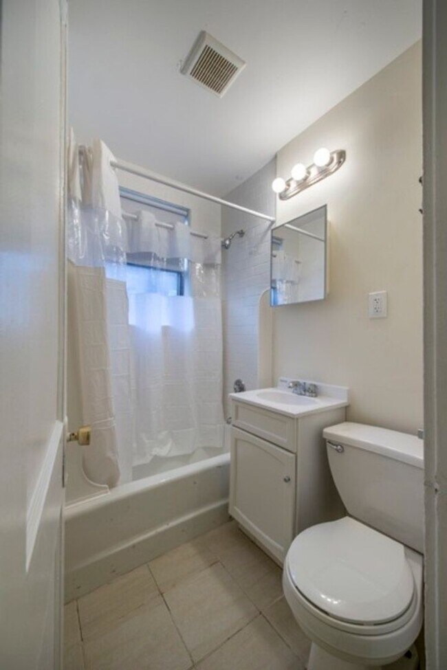 Photo - No Brokers Fee, Large 4 Bedroom 2 Full Bath in Brookline. Walk to BU. Porch, Laundry on a Site, P...
