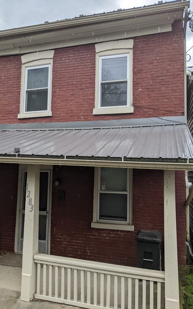 Building Photo - 1283 Upper Mulberry St Rental