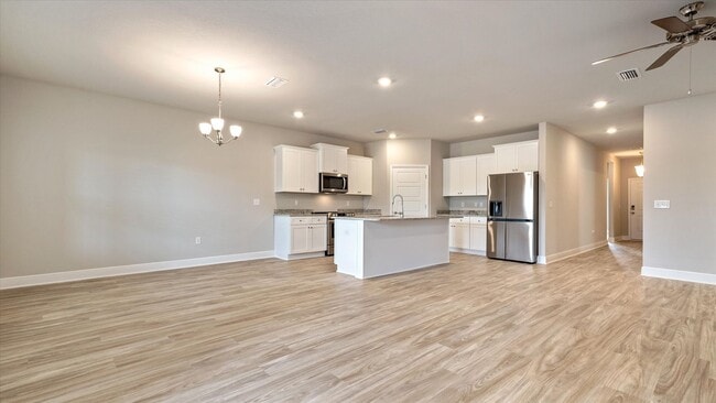 Photo - LOTS OF AMENITIES AND CONVENIENT COMMUTE!