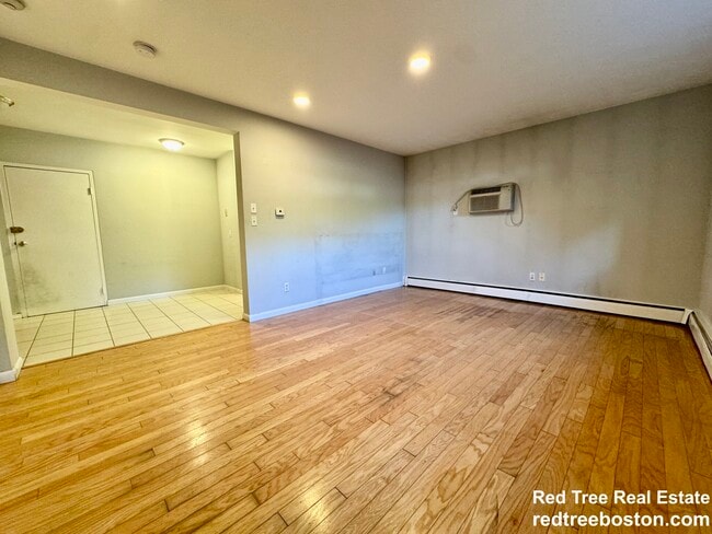 Photo - 412 Langley Rd Unit 2