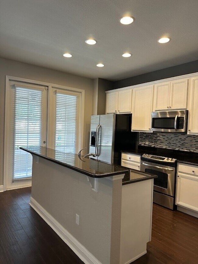 Photo - 3 Bedrooms, 2.5 Bathrooms home in Windermere