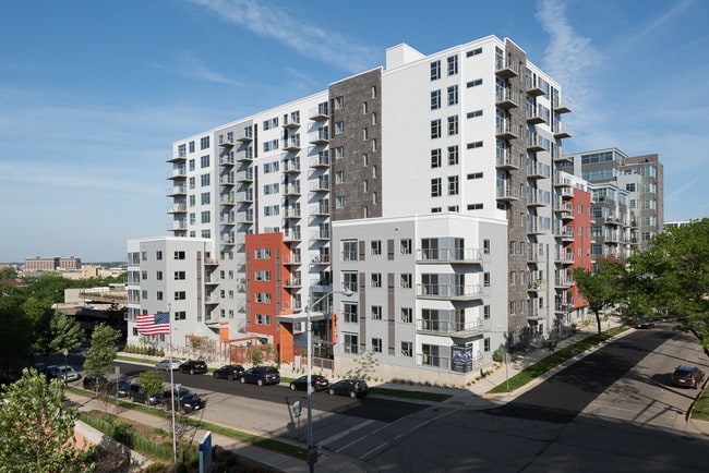Building Profile - 306 West Rental