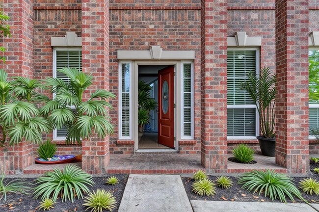 Photo - 2409 Shorebrook Dr