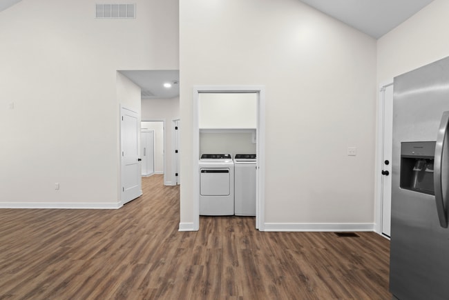 Photo - 4448 Evanston Ave Unit B